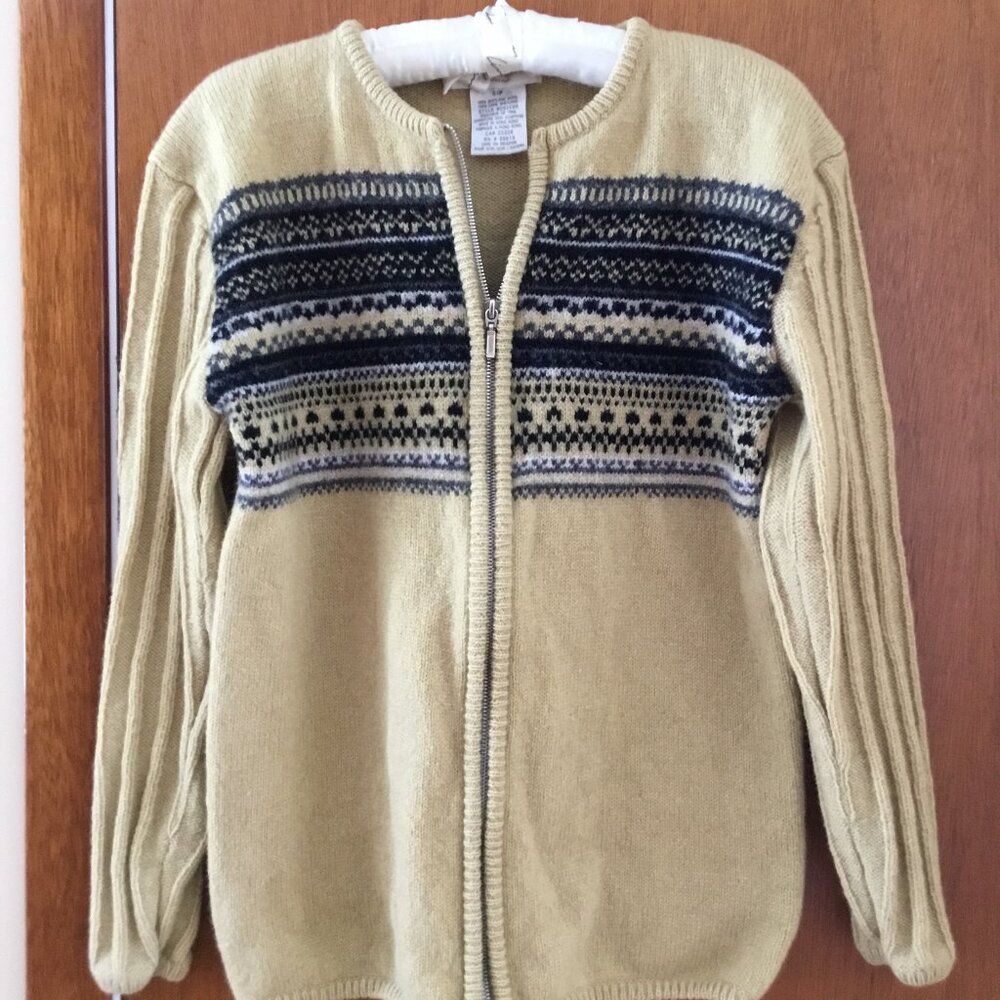 Sweater - Picture 1 of 2